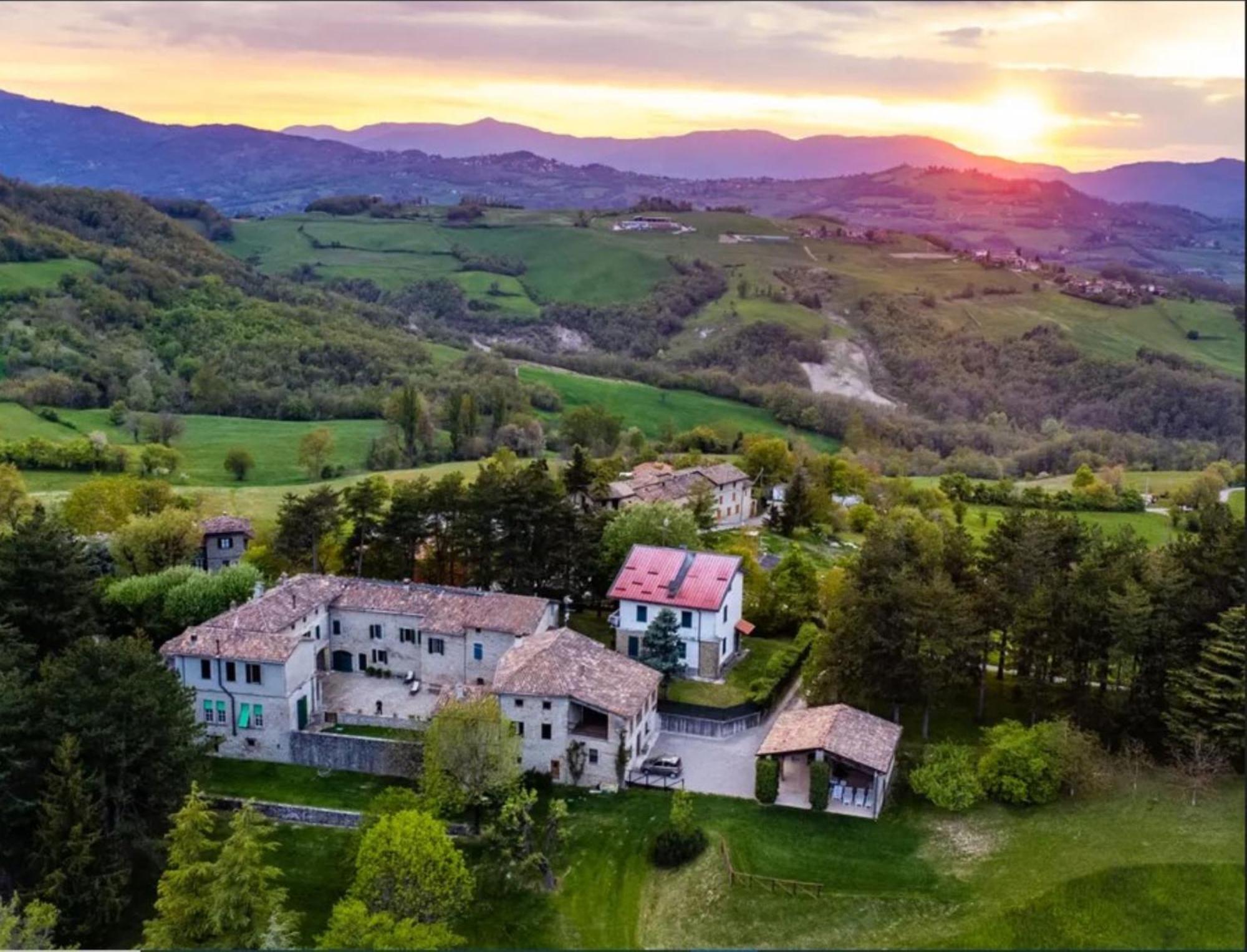 Bed and Breakfast La Corte Bonomini Neviano degli Arduini Exterior foto