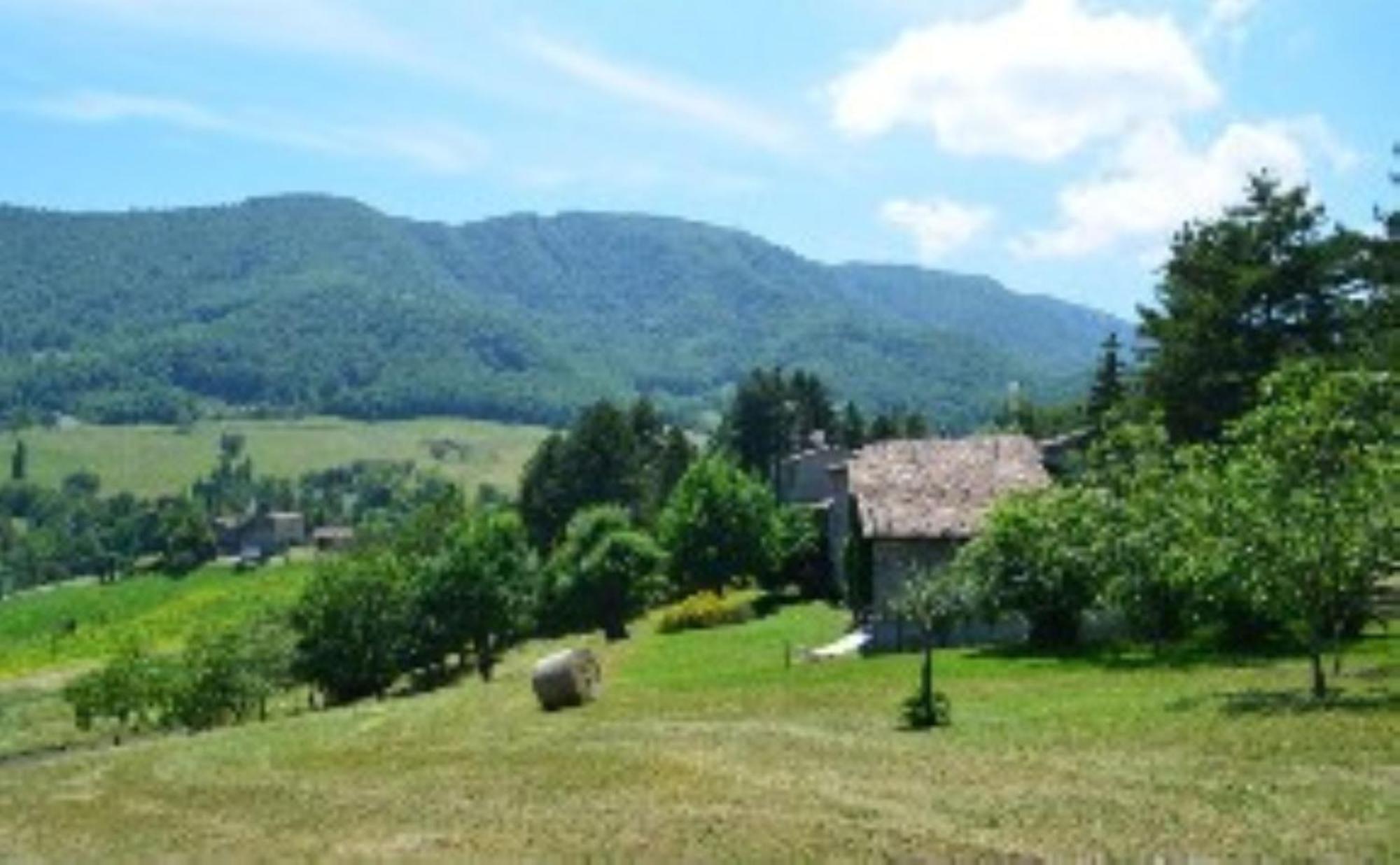 Bed and Breakfast La Corte Bonomini Neviano degli Arduini Exterior foto