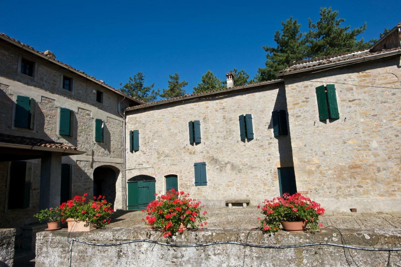 Bed and Breakfast La Corte Bonomini Neviano degli Arduini Exterior foto